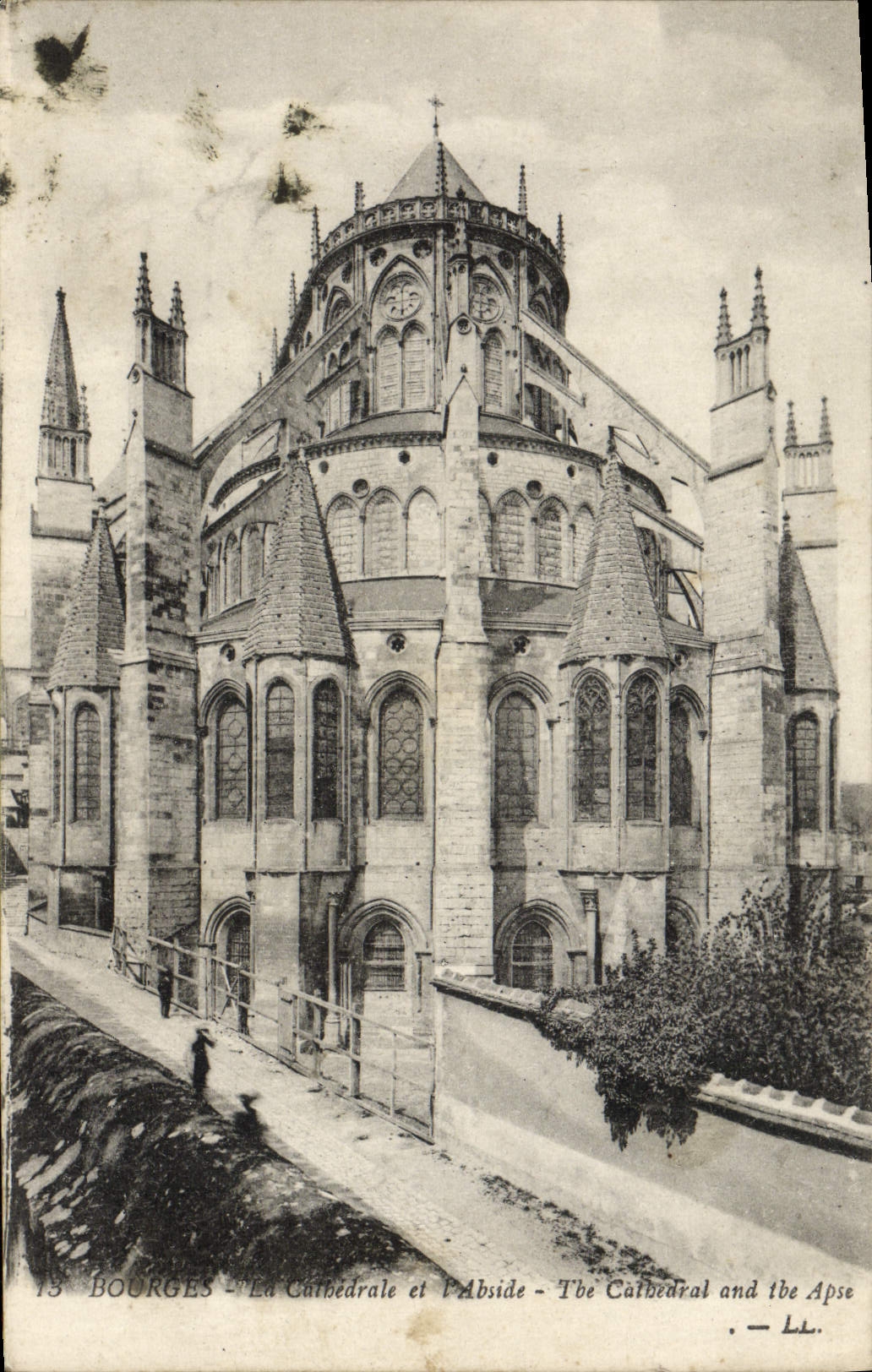 Bourges — La Cathédrale et l'Abside — LL.