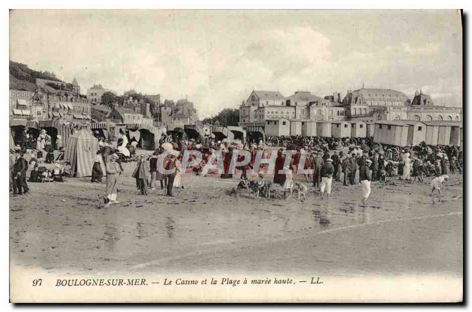 CPA Boulogne Sur Mer Le Casino et la Plage a maree haute 