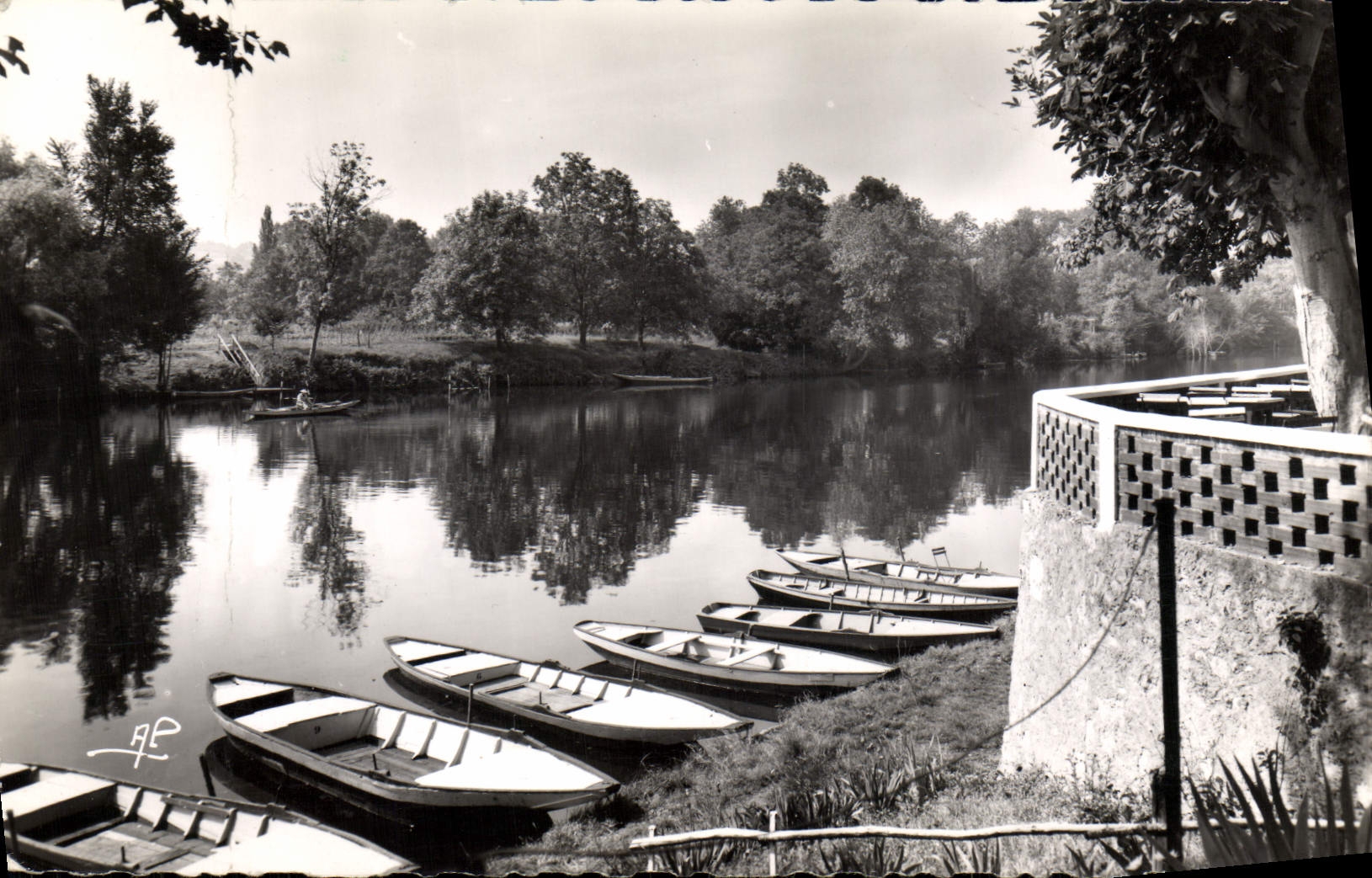 Gloton-Bennecourt — Ein schöner Platz am Seine — Les Ed. d'Art A.P.