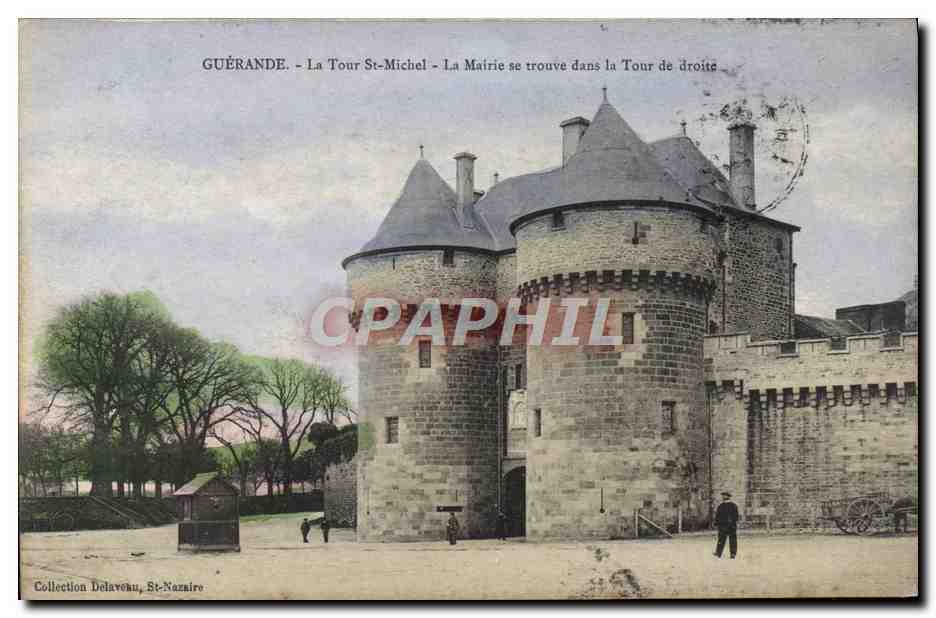 Guérande - La Tour Saint-Michel - La mairie se trouve dans la tour de droite