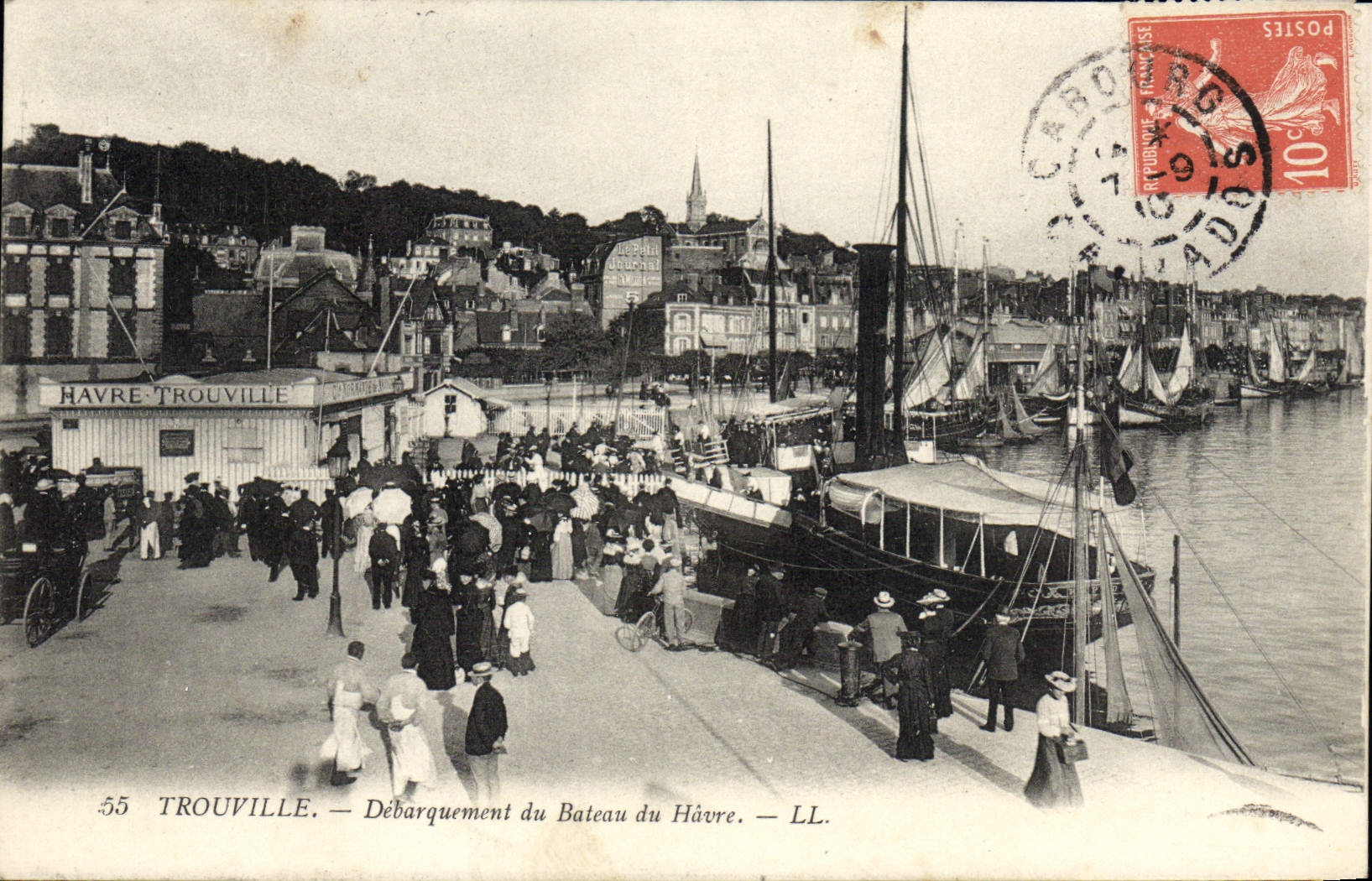 TROUVILLE — Débarquement du Bateau du Havre — LL.
