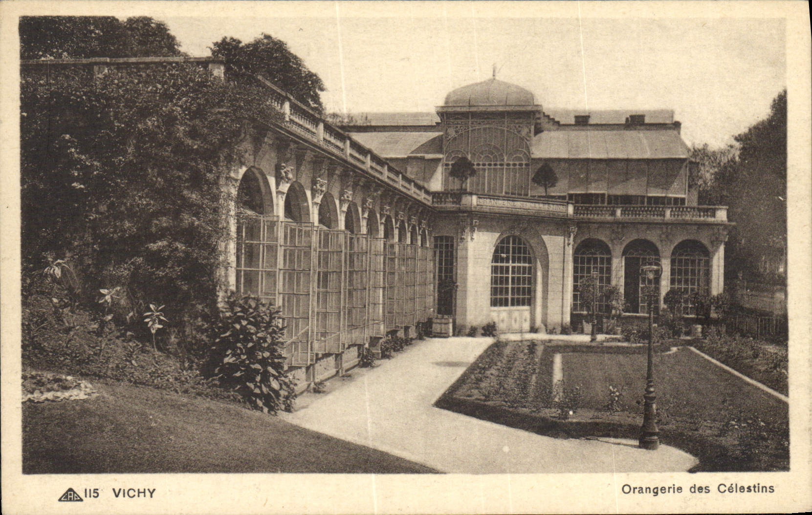 CPA Vichy Orangerie Des Celestins