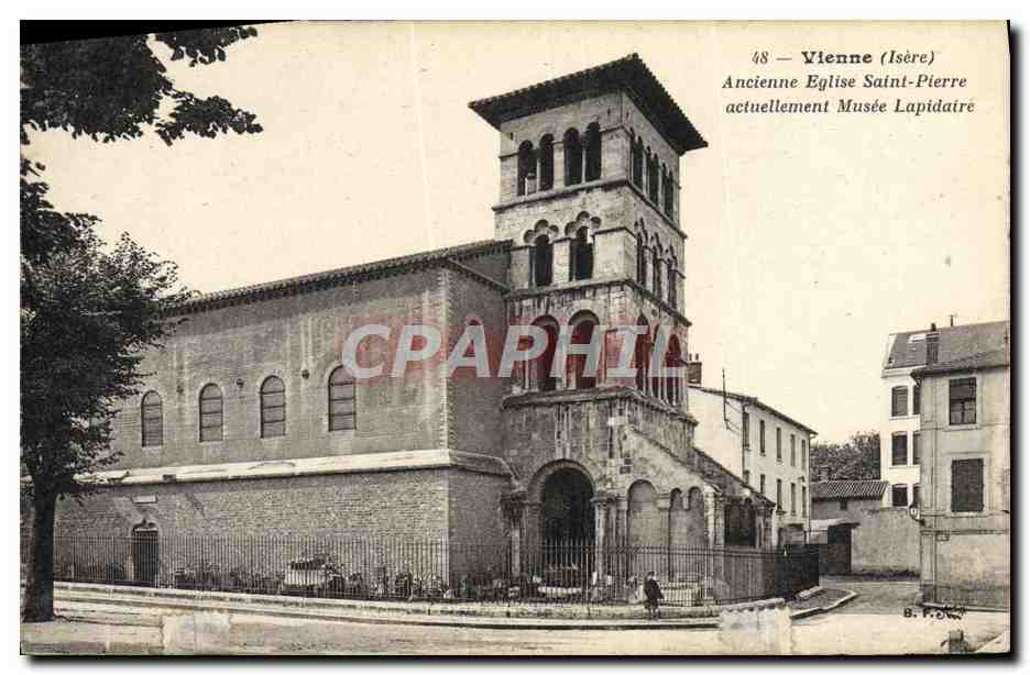 CPA Vienne Ancienne Eglise Saint Pierre actuellement Musee Lapidaire