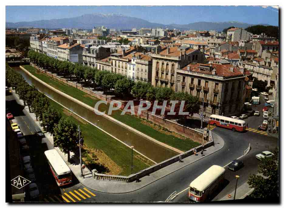 CPM Perpignan Les Quais De La Basse Et Le Palmarium au fond le Canigou