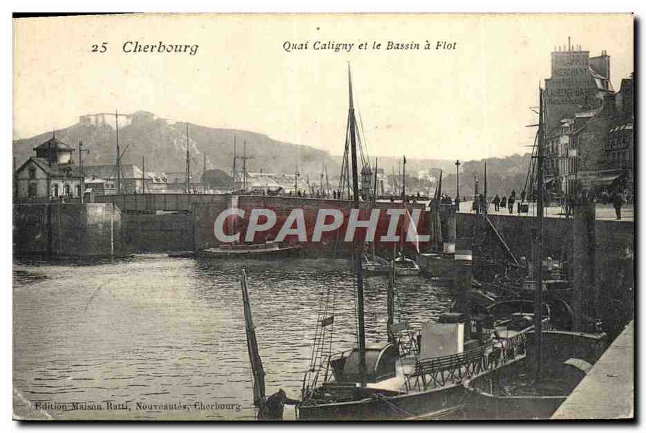 CPA Cherbourg Quai Caligny Et Le Bassin A Flot Bateaux