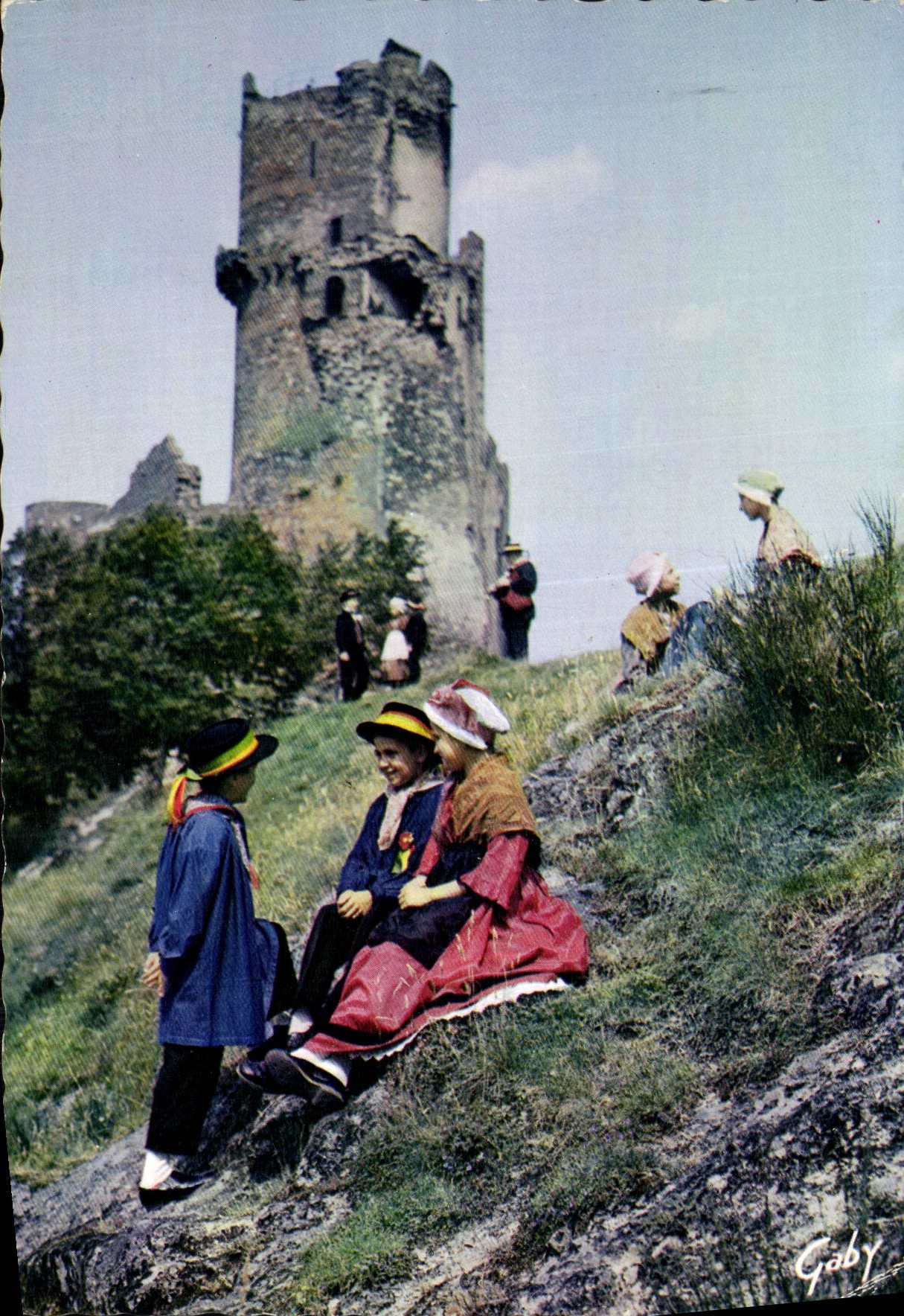 Château de Saint-Flour — touristische Ansicht — Gaby