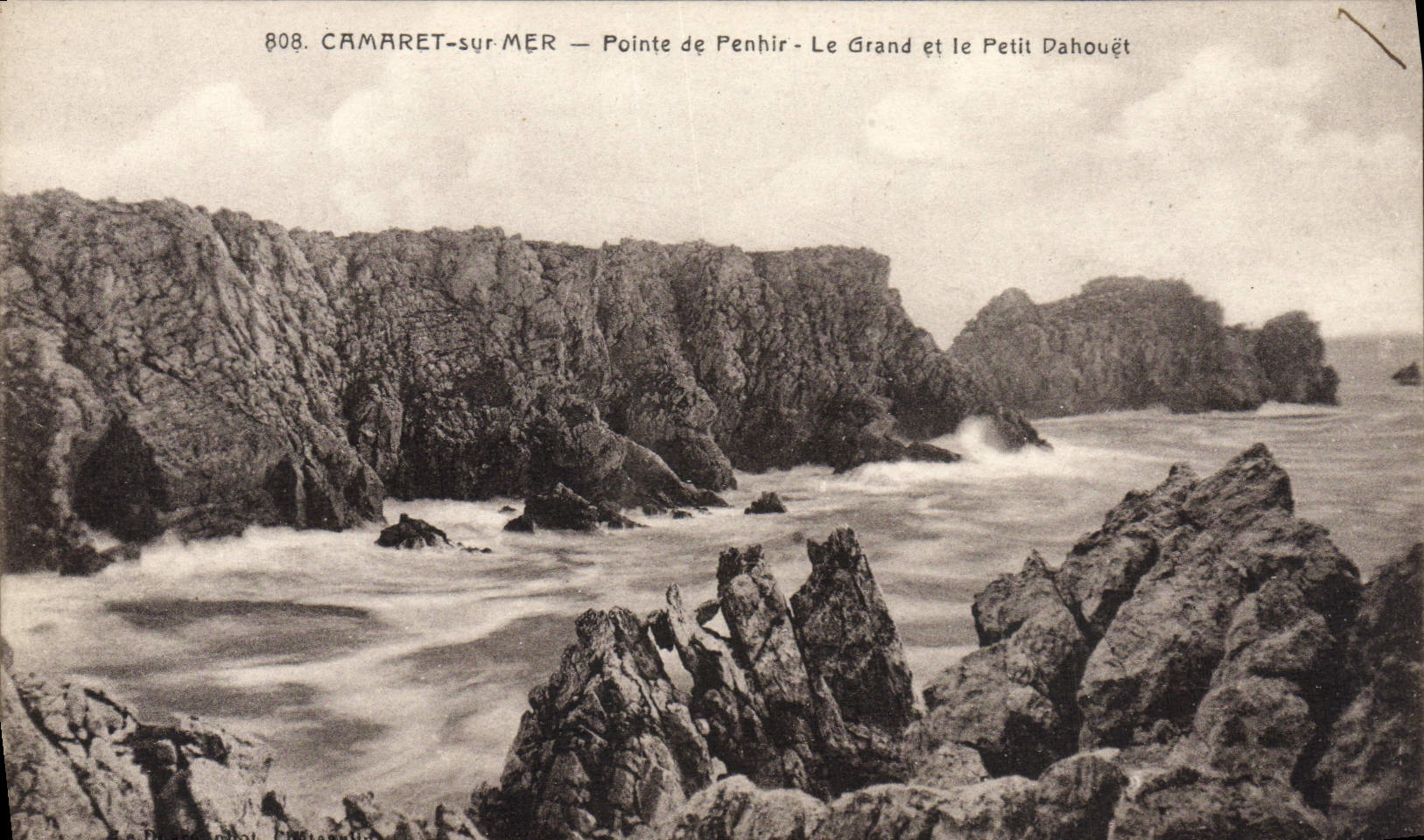 Camaret-sur-Mer — Pointe de Penhir - Le Grand et le Petit Dahouët