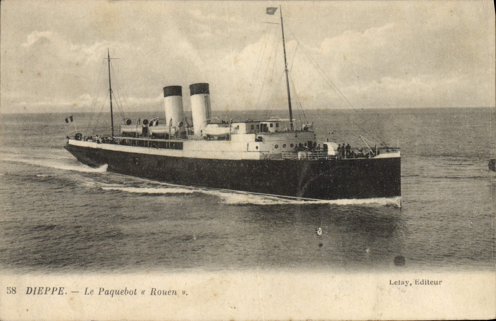 CPA Dieppe Le Paquebot Rouen Bateau 