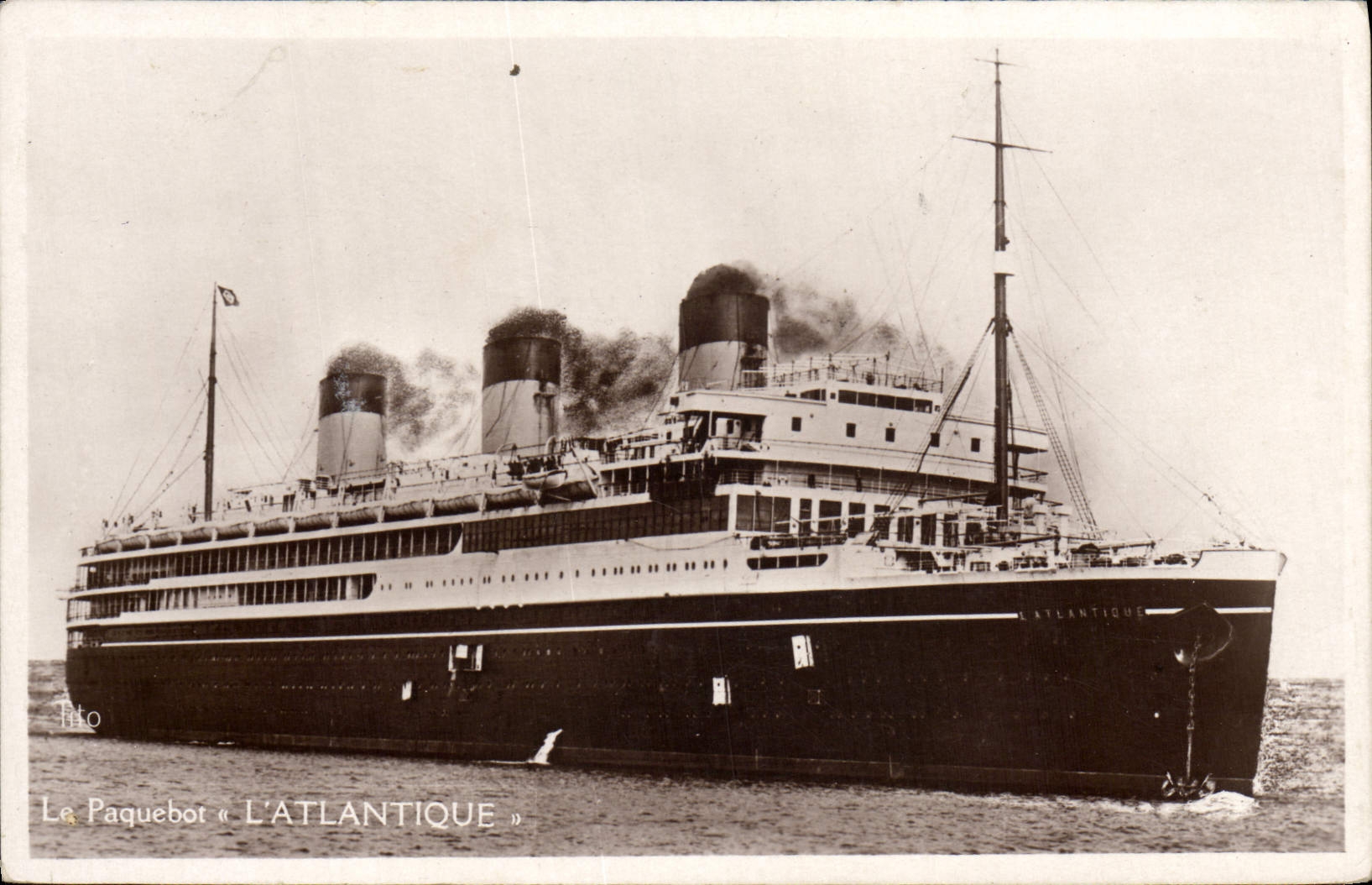 CPA La Paquebot L'Atlantique