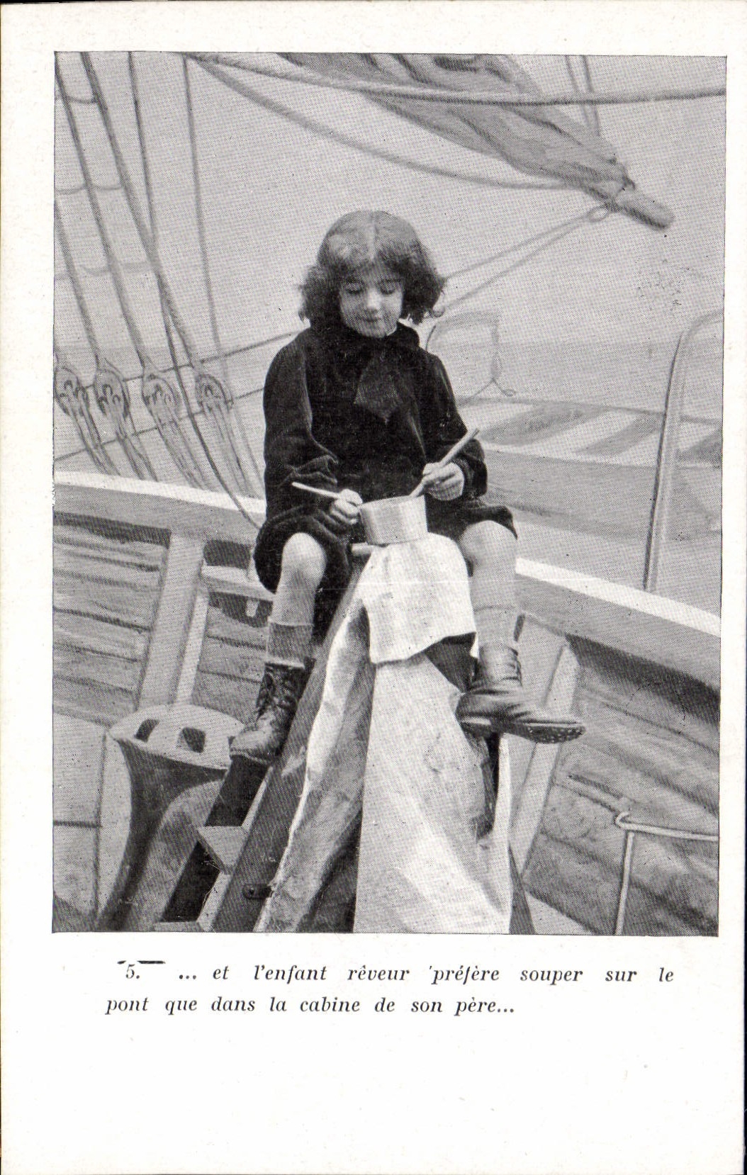 CPA L'Enfant Du Marin 