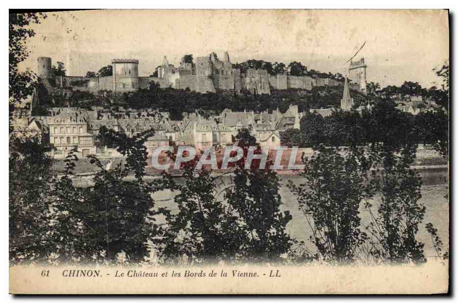 CPA Chinon Le Chateau et les Bords de la Vienne