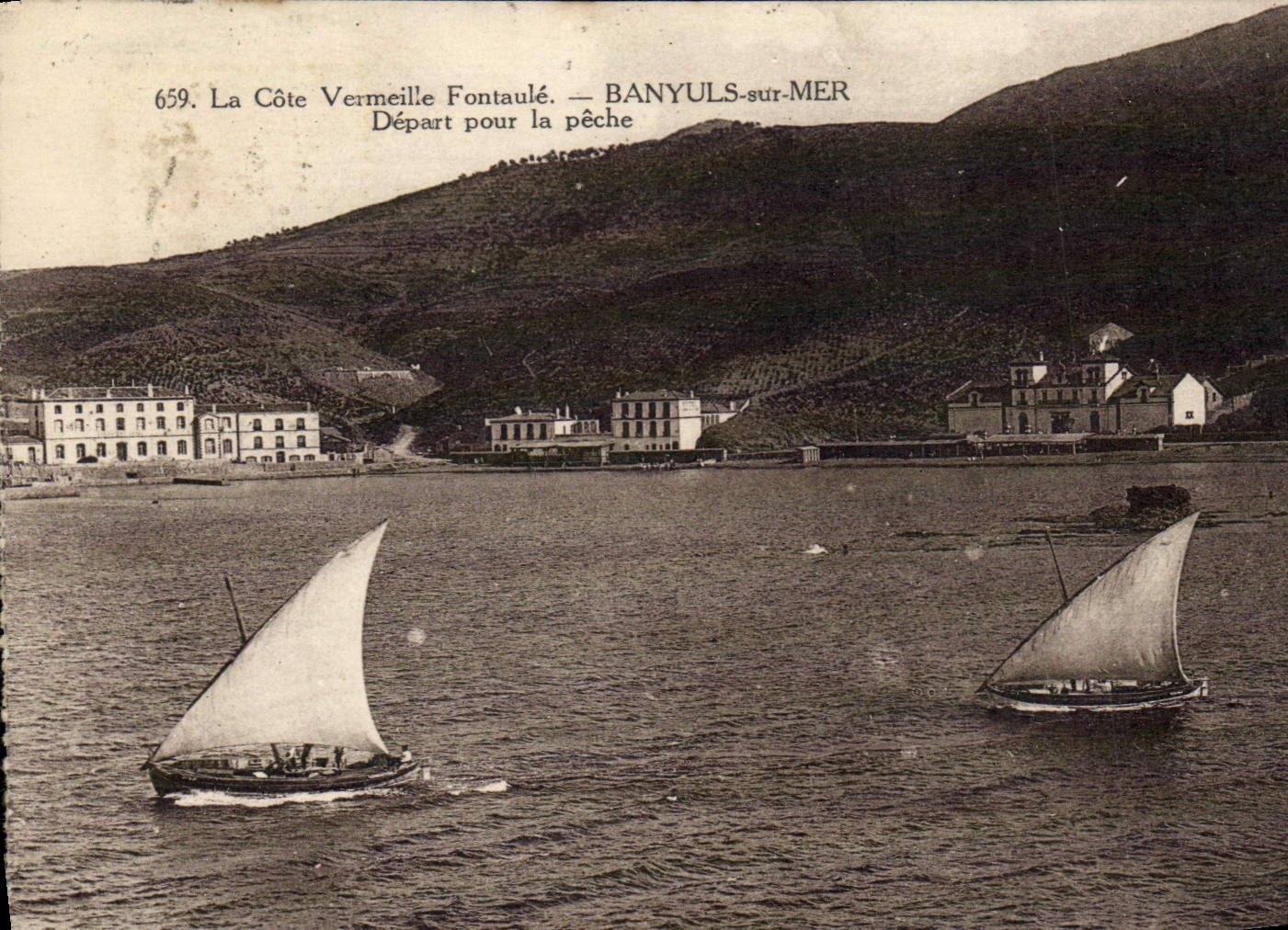 CPA La Cote Vermeille Fontaule Banyuls Sur Mer Depart pour la peche Bateau 
