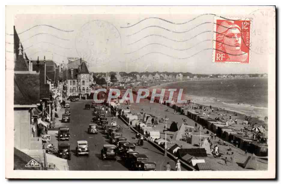 CPA La Baule Boulevard de l'Ocean Vue vers Pornichet prise de l'hotel Adriana