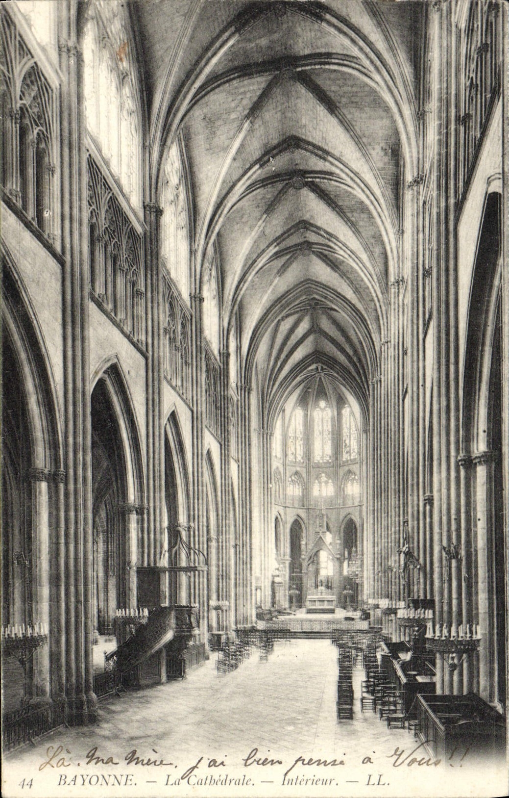 Bayonne — La Cathédrale — Intérieur — LL. — N° 44
