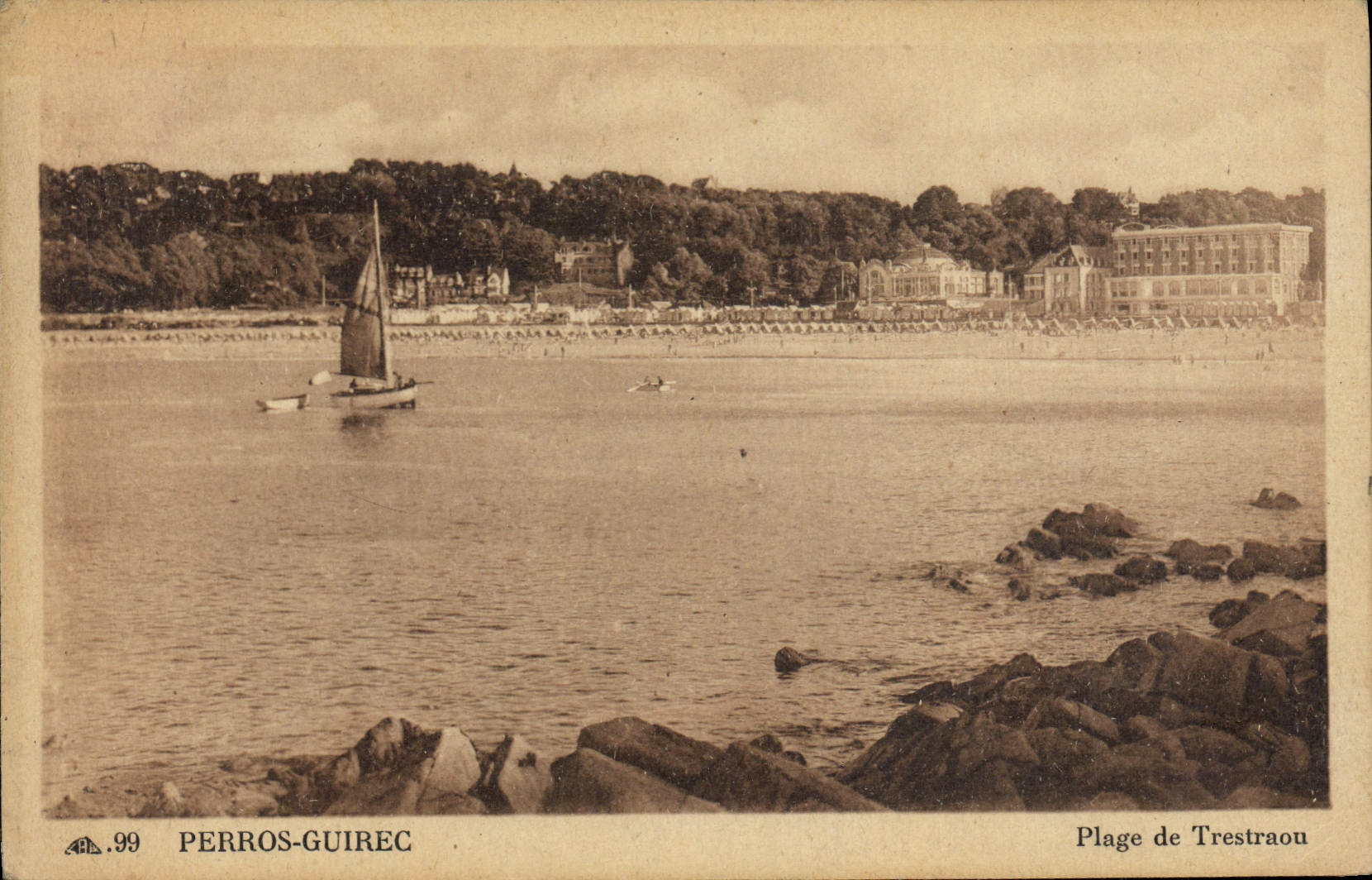 Plage de Trestraou — Perros-Guirec — CI DES ARTS PHOTOMÉCANIQUES