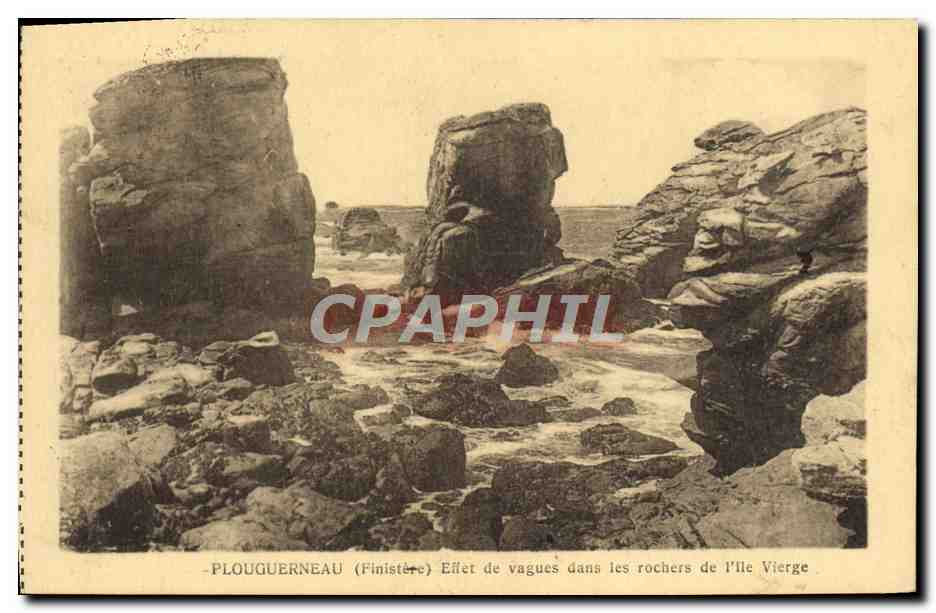 PLOUGUERNEAU (Finistère) — Effet de vagues dans les rochers de l'Île Vierge — éditeur non identifié