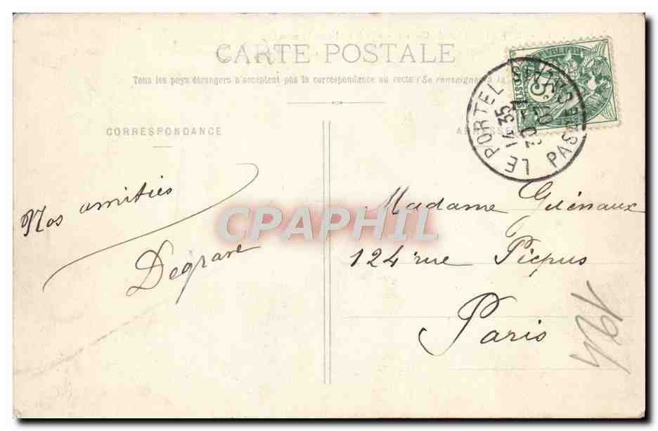 Le Portel (Pas-de-Calais) — plage animée avec bateau et dunes — L. D., B., 752 — Verso