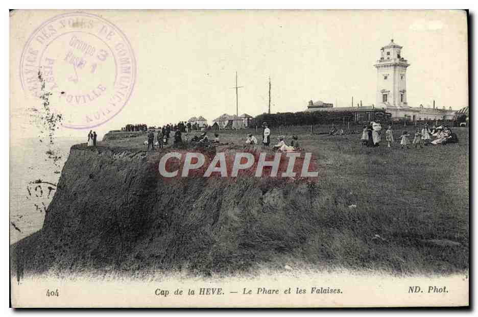 CPA Le Havre Le Phare et les Falaises