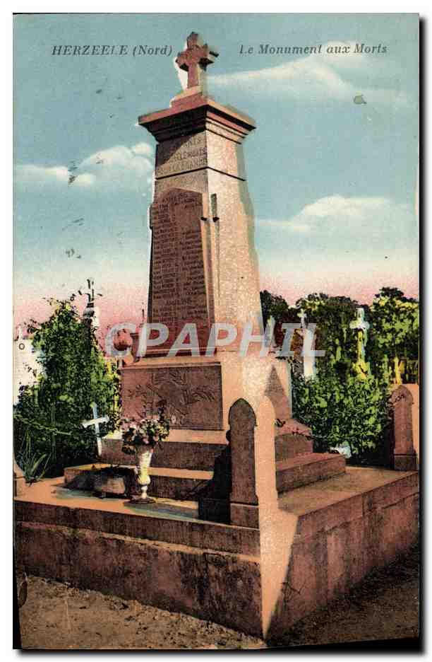 CPA Herzeele Le Monument Aux Morts Militaria