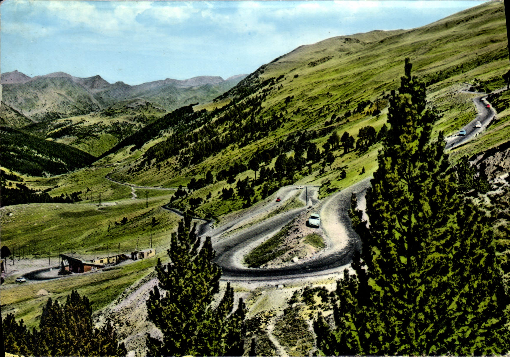 Vallée d'Envalira — Vue générale de la route conduisant du Port d'Envalira et du Refuge Fra Miquel — Fotocolor