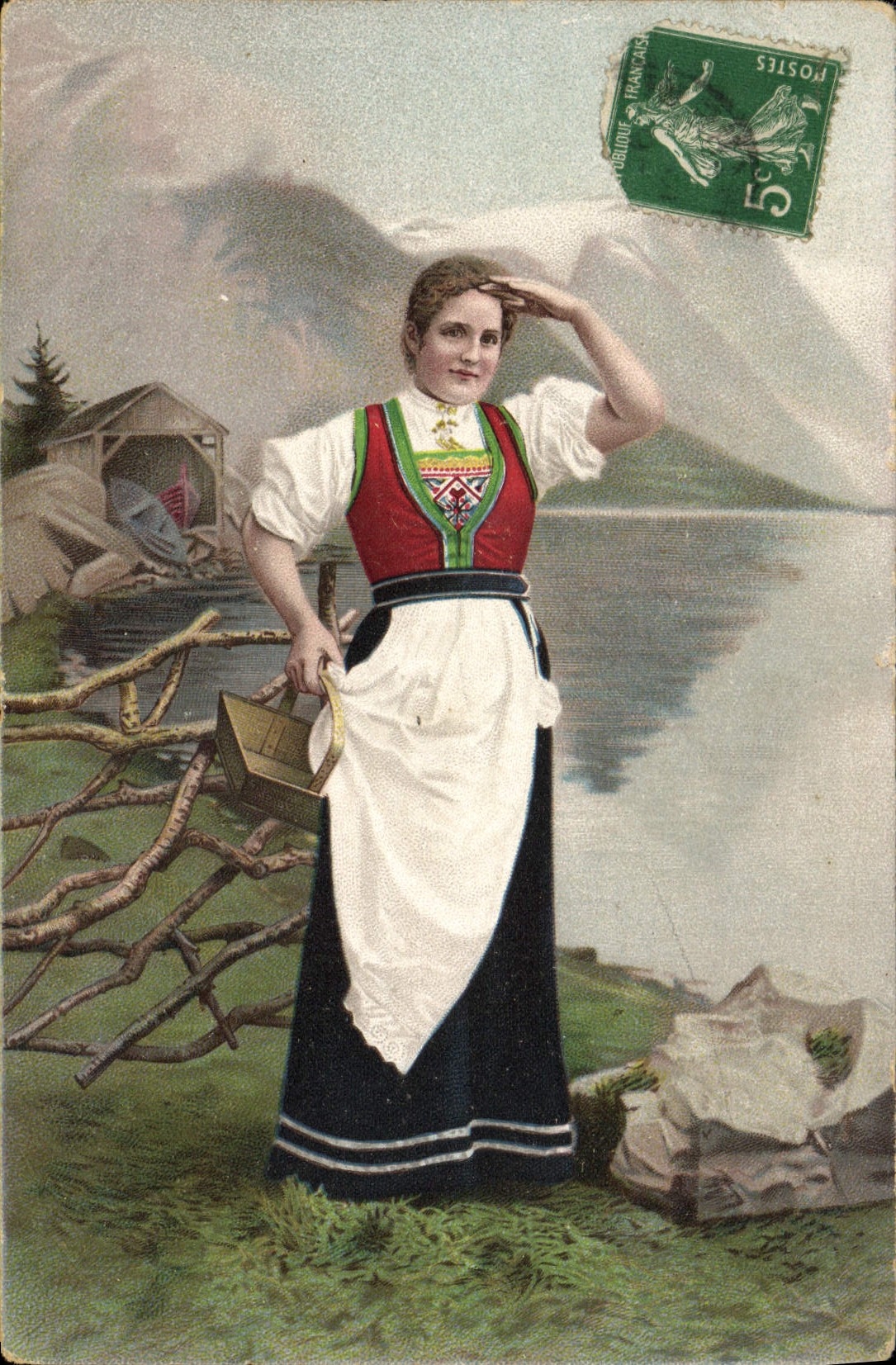 Femme en costume folklorique — paysage lacustre — éditeur non visible