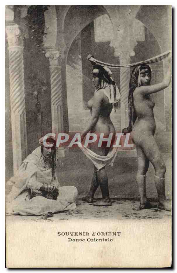 CPA Souvenir D'Orient Danse Orientale Femmes nues erotiques