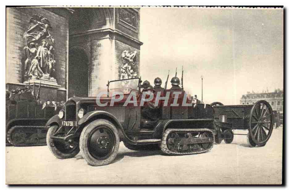 CPA Artillerie Motorisee Devant I'Arc De Triomphe Paris Militaria Char Tank