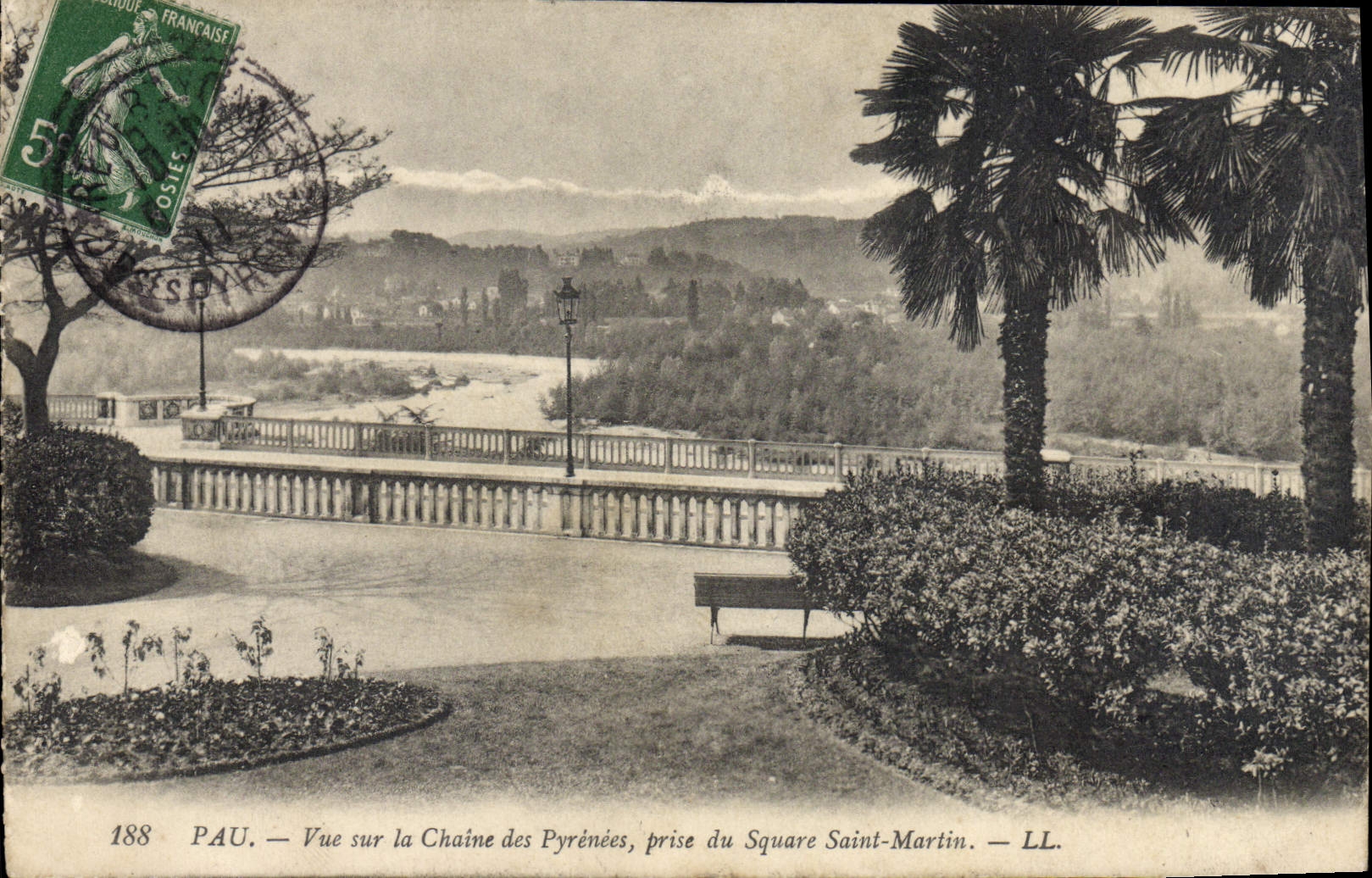 Pau — Vue sur la Chaîne des Pyrénées, prise du Square Saint-Martin — LL. — N° 188
