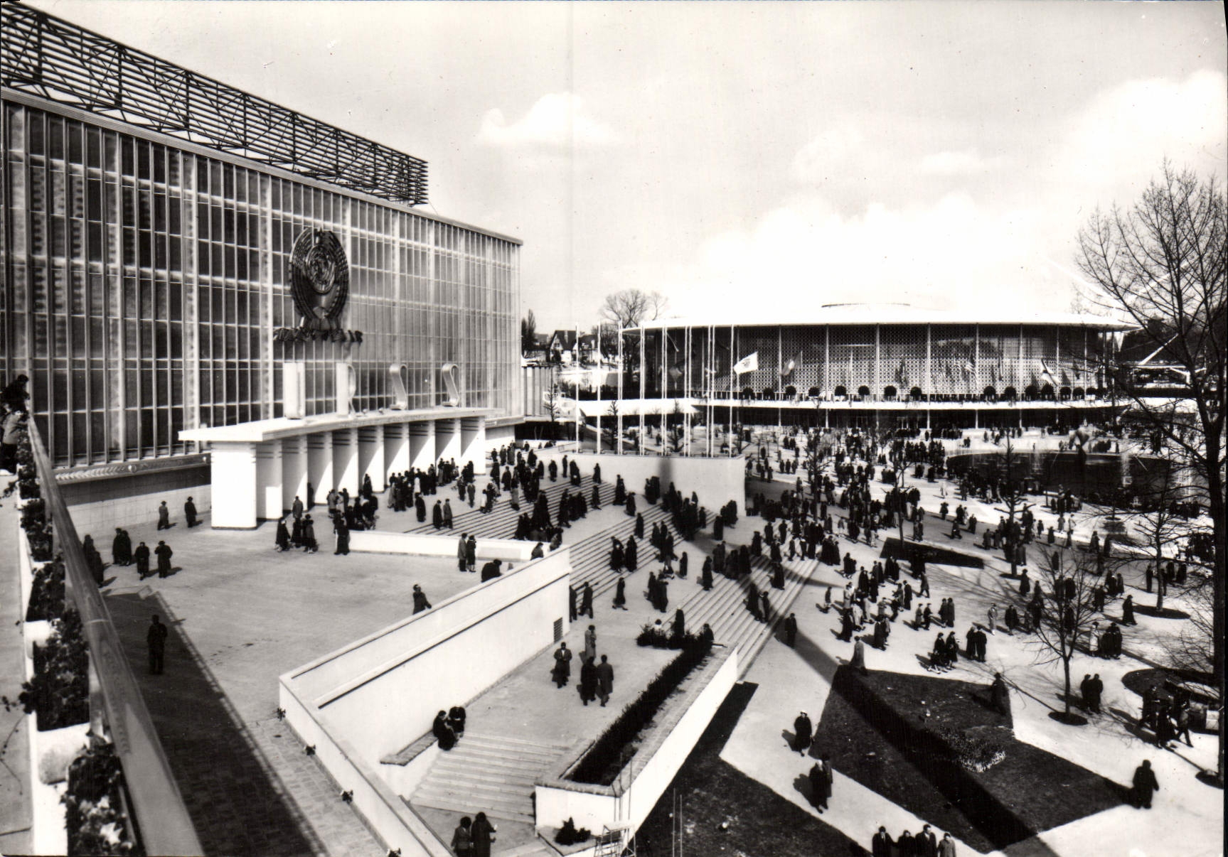 CPM Exposition Universelle Bruxelles 1958 Les Etats Unis et l'URSS Russie Russia