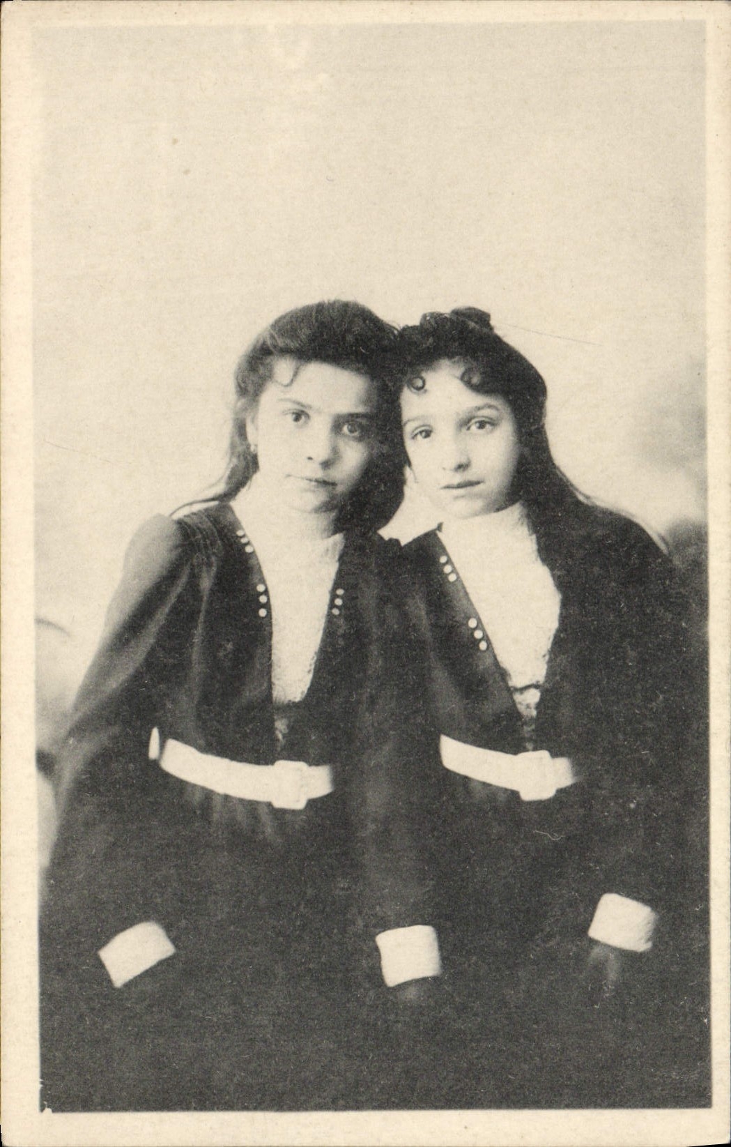 CPA Enfants Jumelles Jumeaux