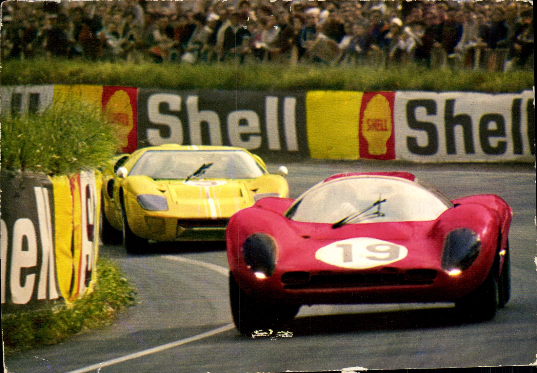CPM Voitures De Course Ferrari P 4 