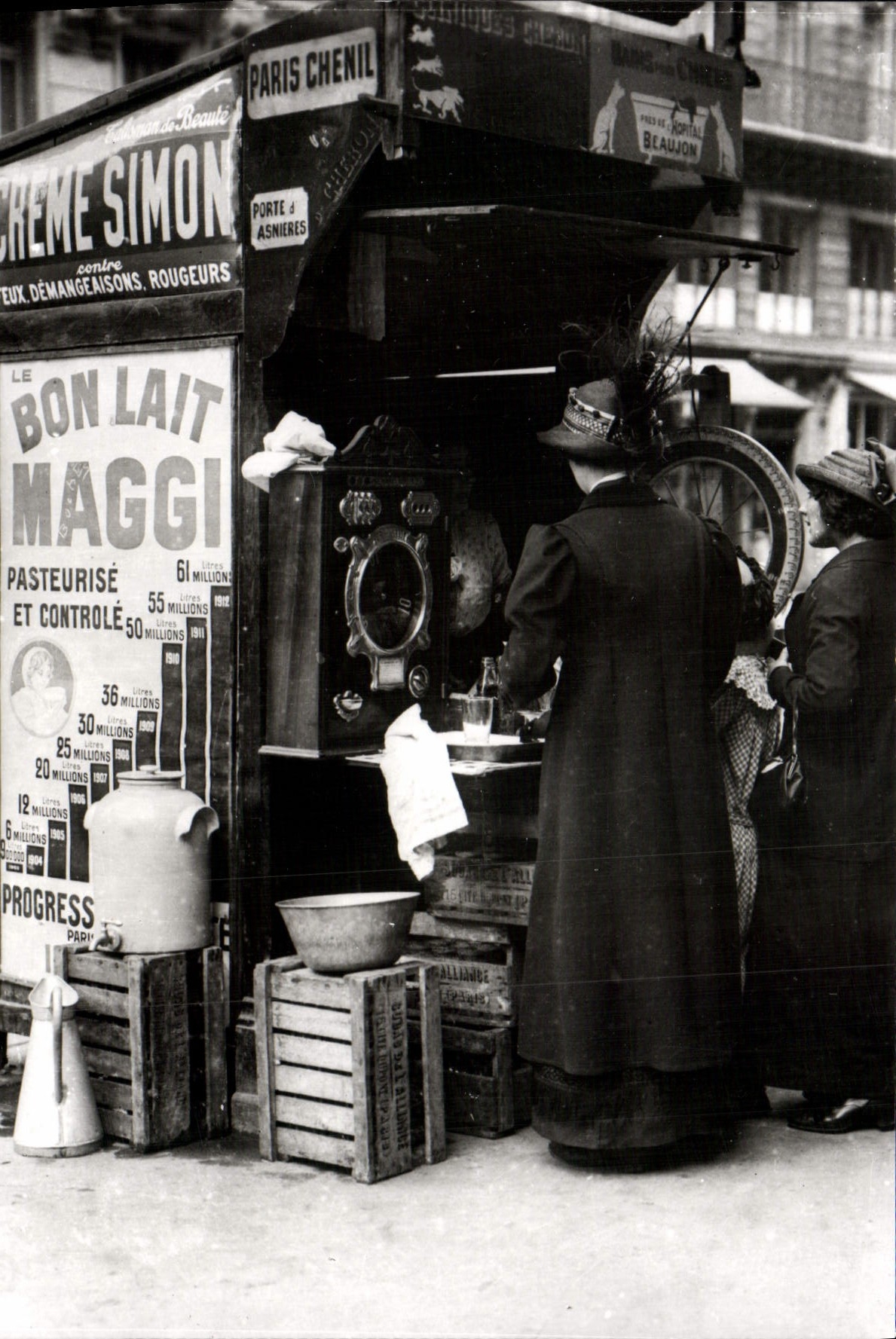 REPRO Paris 1900 Distributeur automatique 