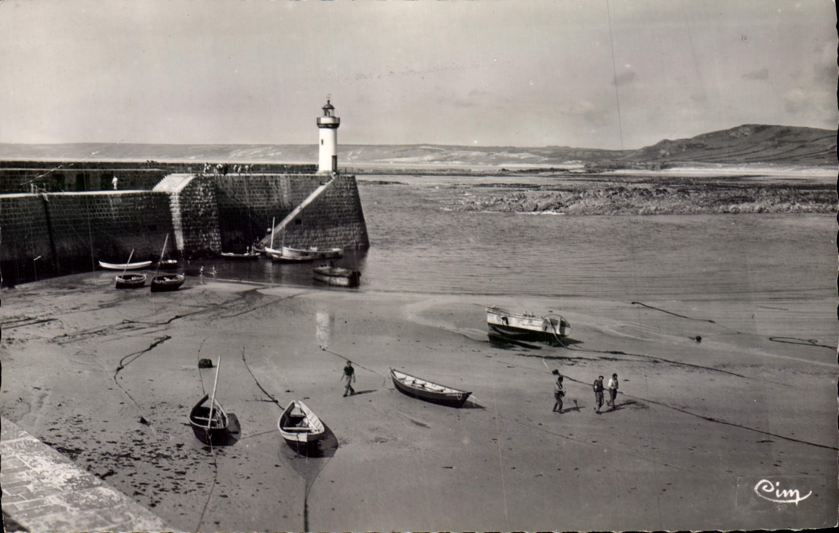 CPM Dielette Le Phare et la Cote Vers Siouville Vauville 