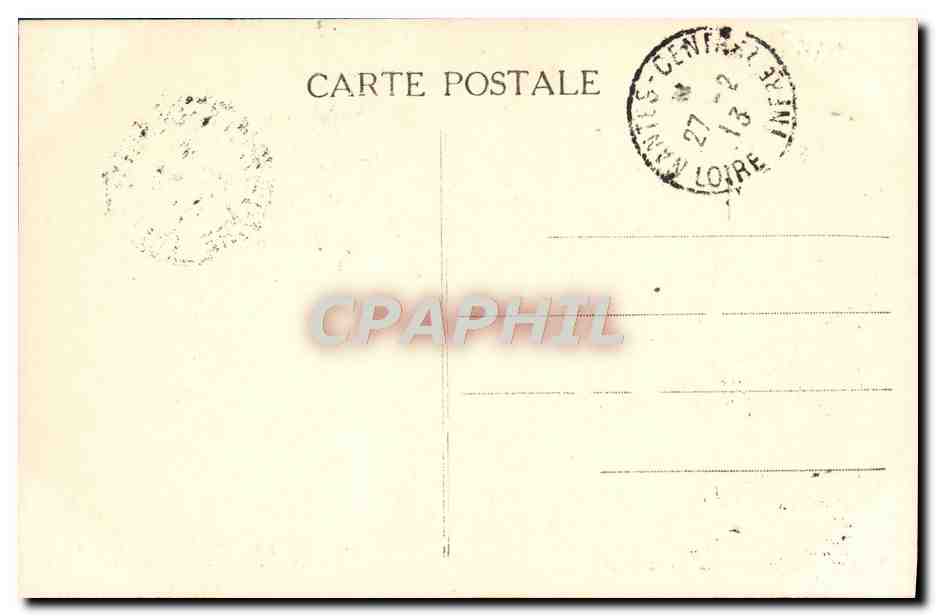 CPA Nantes Cour du chateau Le puits et l'entree du donjon  — Verso