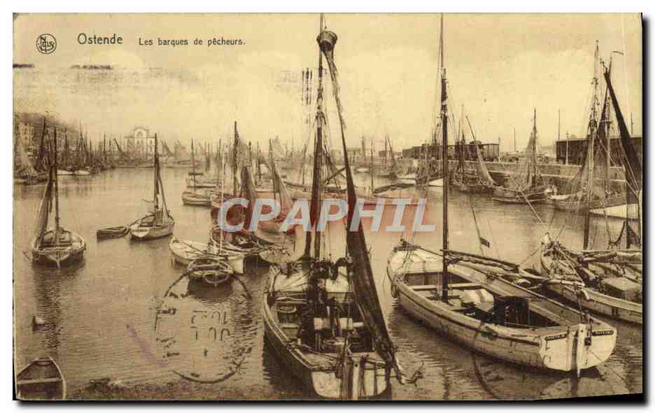 CPA Ostende Les Barques De Pecheurs Bateaux