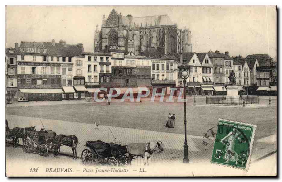 CPA Beauvais Place Jeanne Hachette
