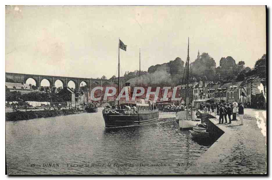 CPA Dinan Vue Sur la Rance Le depart du Guesclin Bateau