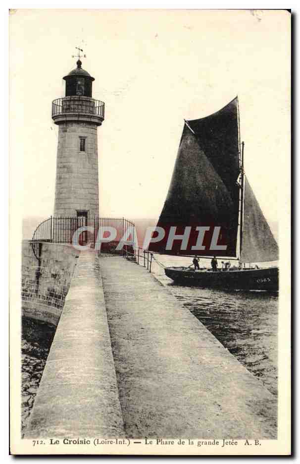 CPA Le Croisic Le Phare De La Grande Jetee Bateau