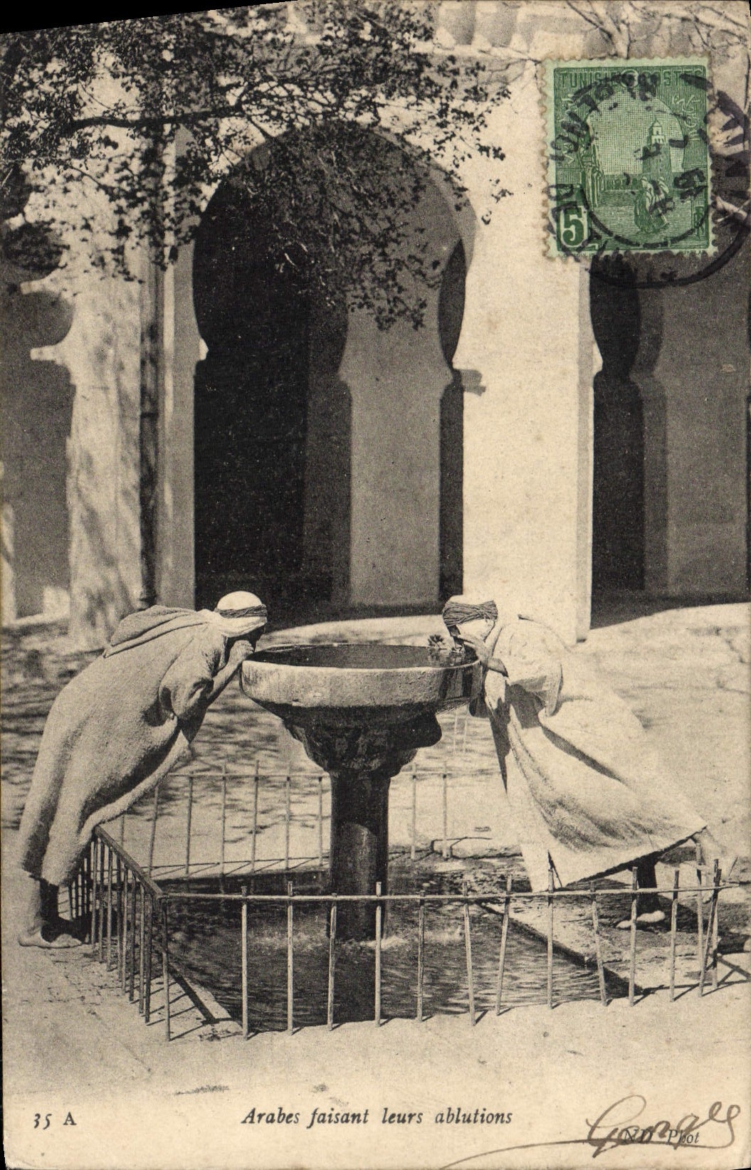 CPA Araves Faisant Leurs Ablutions