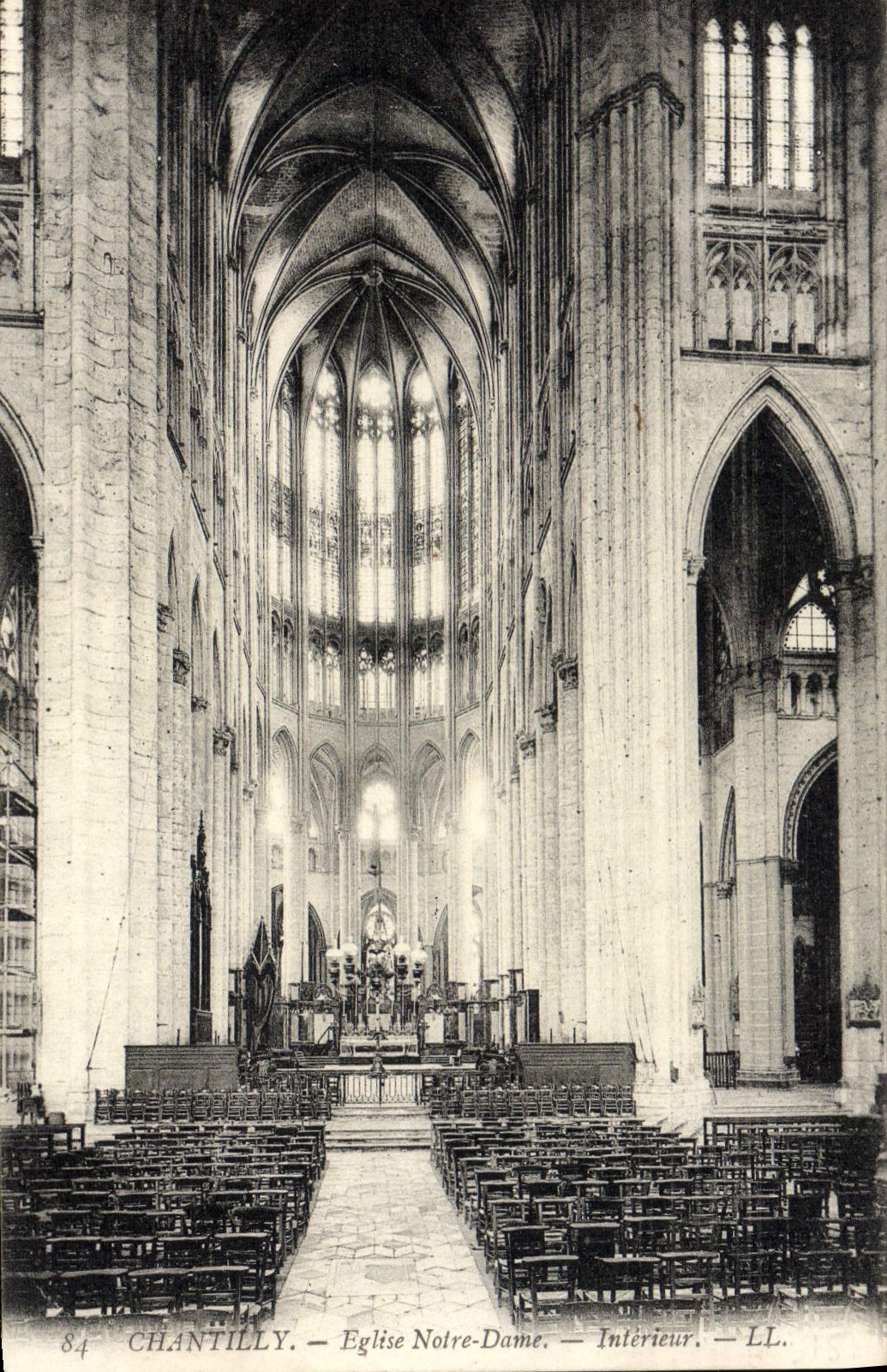 CPA Chantilly Eglise Notre Dame Interieur
