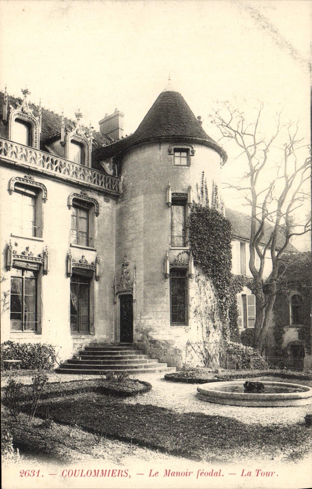 Coulommiers — Le Manoir féodal — La Tour