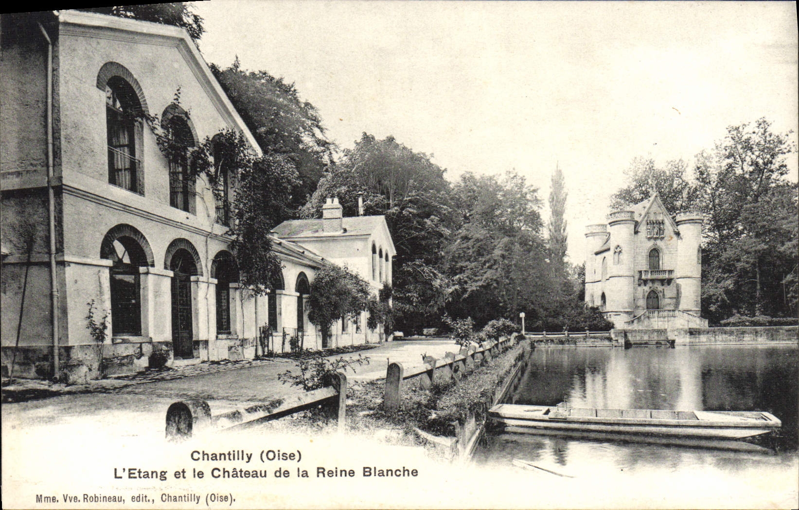CPA Chantilly L'Etang Et Le Chateau De La Reine Blanche