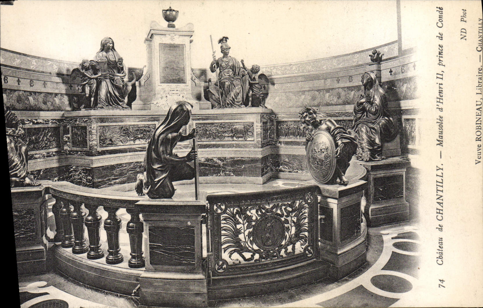 Schloss Condé — Mausoleum von Henri II, Fürst von Condé — Veuve ROBINEAU, Chantilly