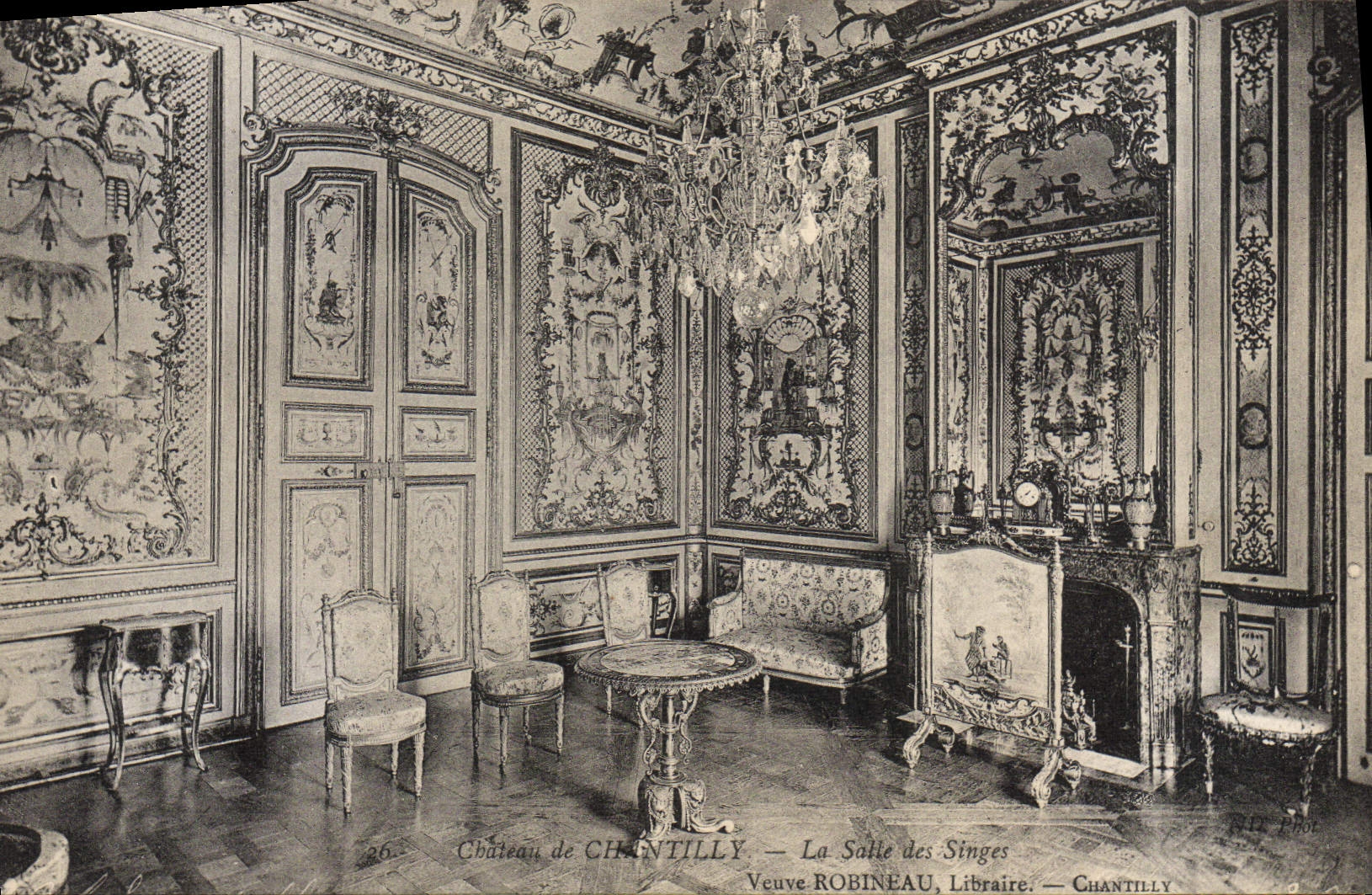 Château de CHANTILLY — La Salle des Singes — Veuve ROBINEAU, Libraire