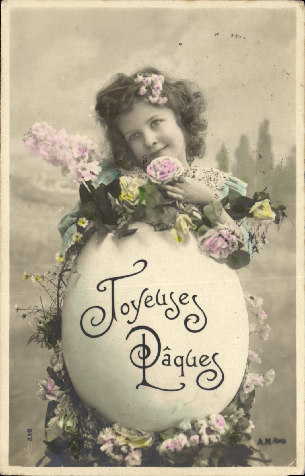 CPA Fantaisie Enfant Oeuf Paques