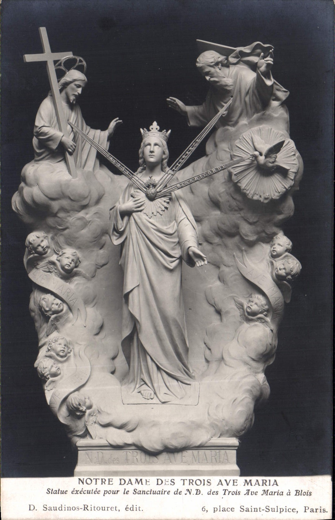 CPA Notre Dame des Trois Ave Maria Statue executee pour le sanctuaire de ND des Trois Ave Maria a Blois