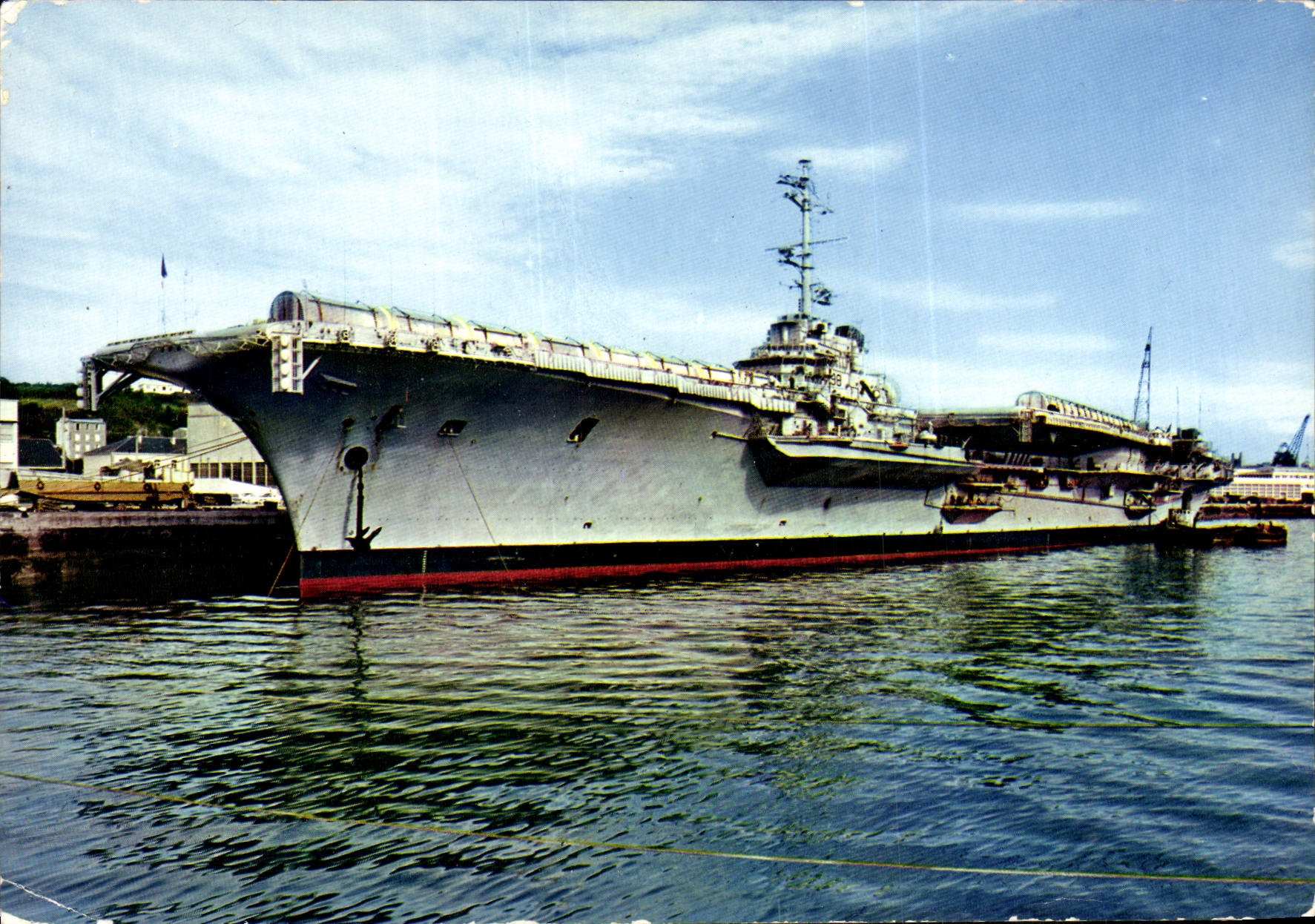 Brest (Nord-Finistère) — Le porte-avions "Clemenceau" — Éditions Artaud et Gabier