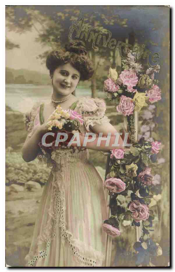 Femme en robe à dentelle — Anniversaire — Union Postale Universelle