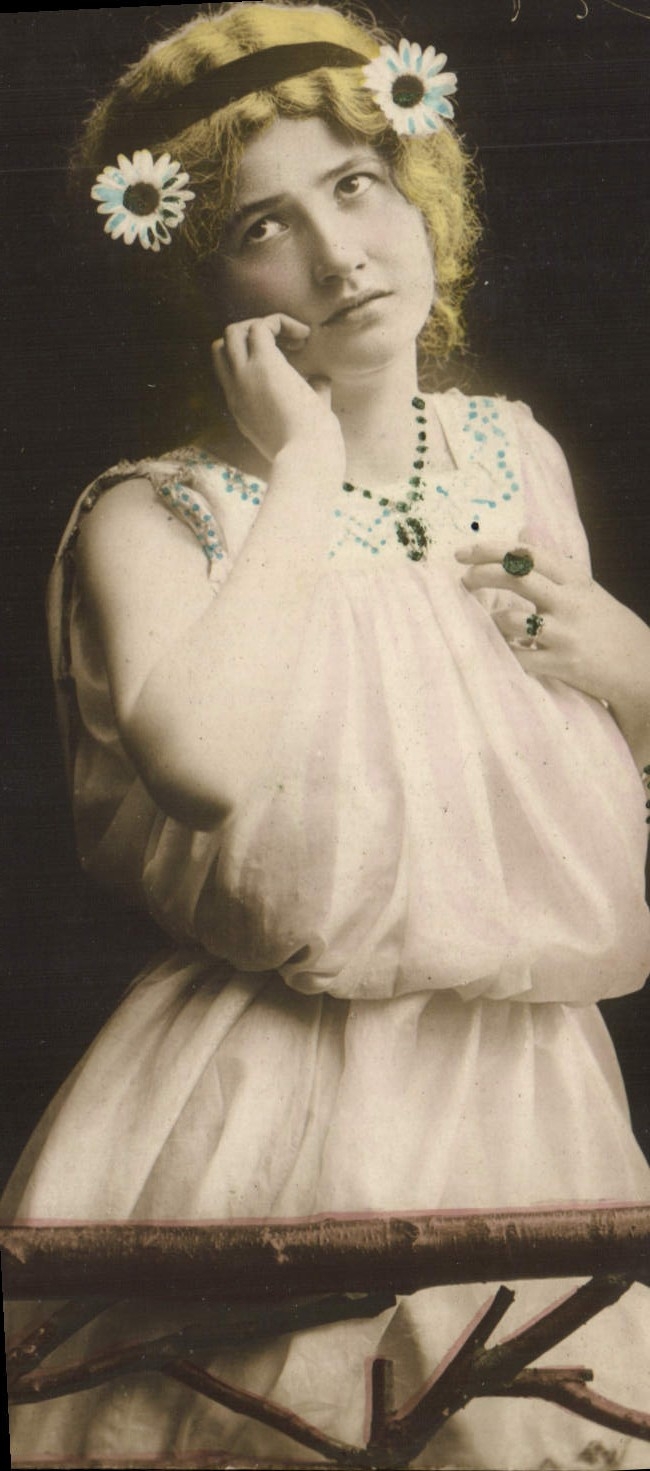 CPA Fantaisie Femme 
