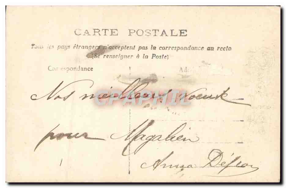 Jeune femme en robe perlée tenant des roses — éditeur inconnu, n° de série non visible — Rückseite